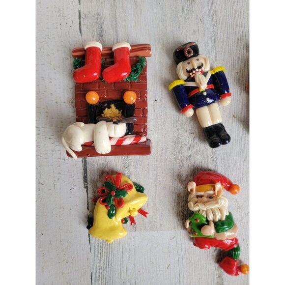 Vintage fireplace stalking dog elf Santa Claus Nutcracker magnet Xmas decor - Picture 4 of 9
